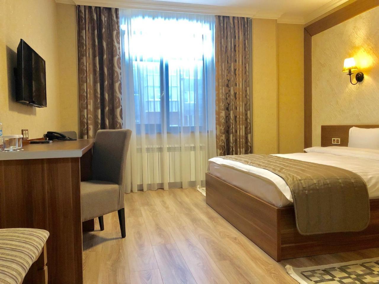 Sacvoyage Hotel Alma-Ata Buitenkant foto