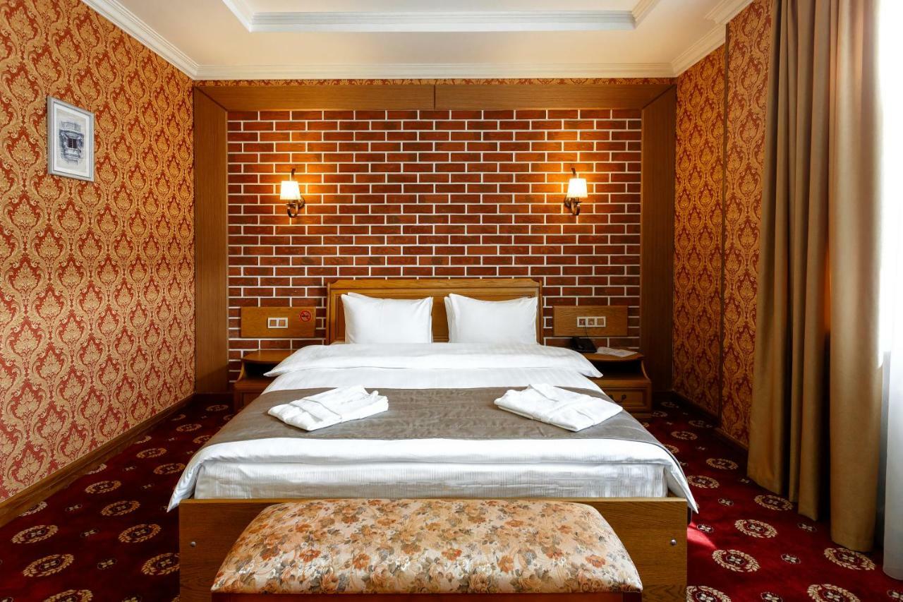 Sacvoyage Hotel Alma-Ata Buitenkant foto
