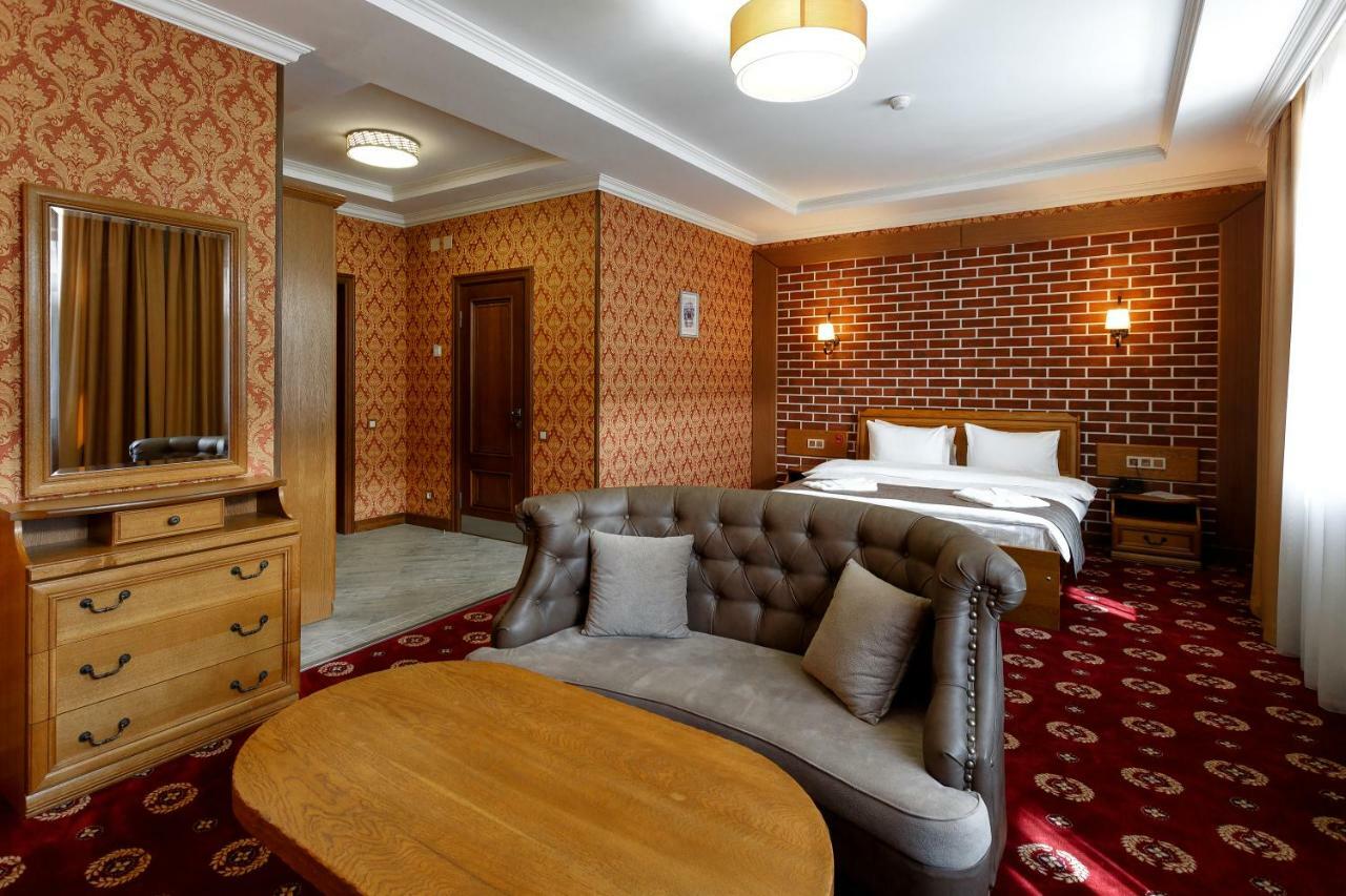 Sacvoyage Hotel Alma-Ata Buitenkant foto