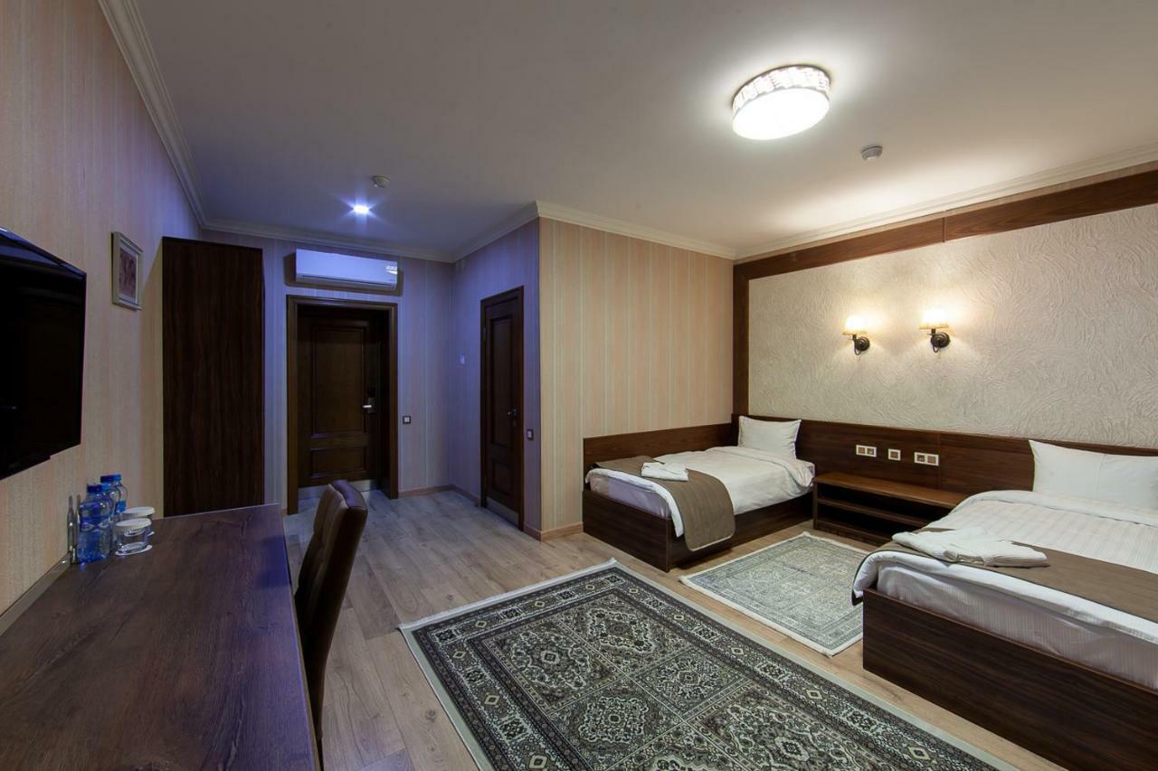 Sacvoyage Hotel Alma-Ata Buitenkant foto