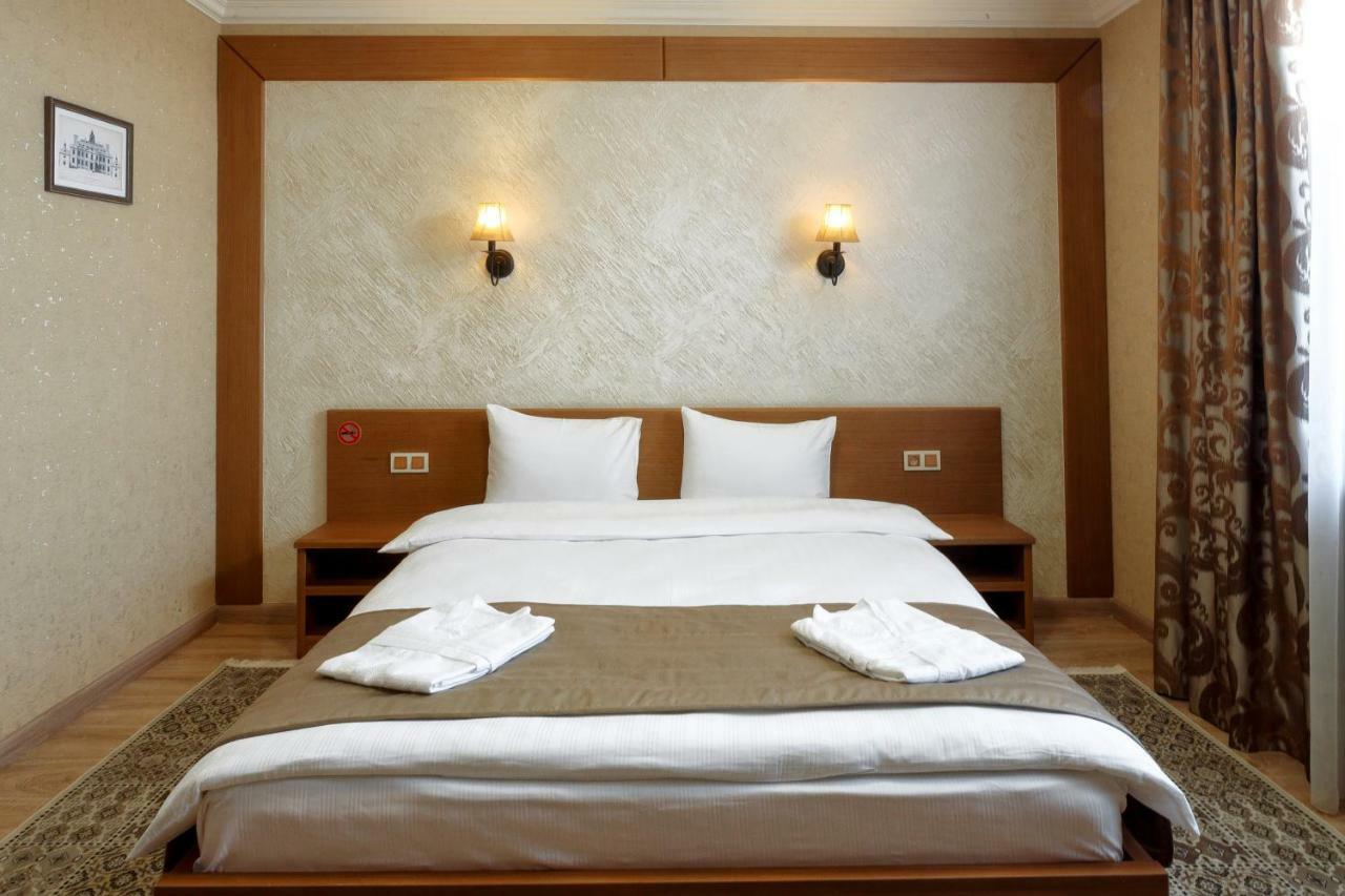Sacvoyage Hotel Alma-Ata Buitenkant foto