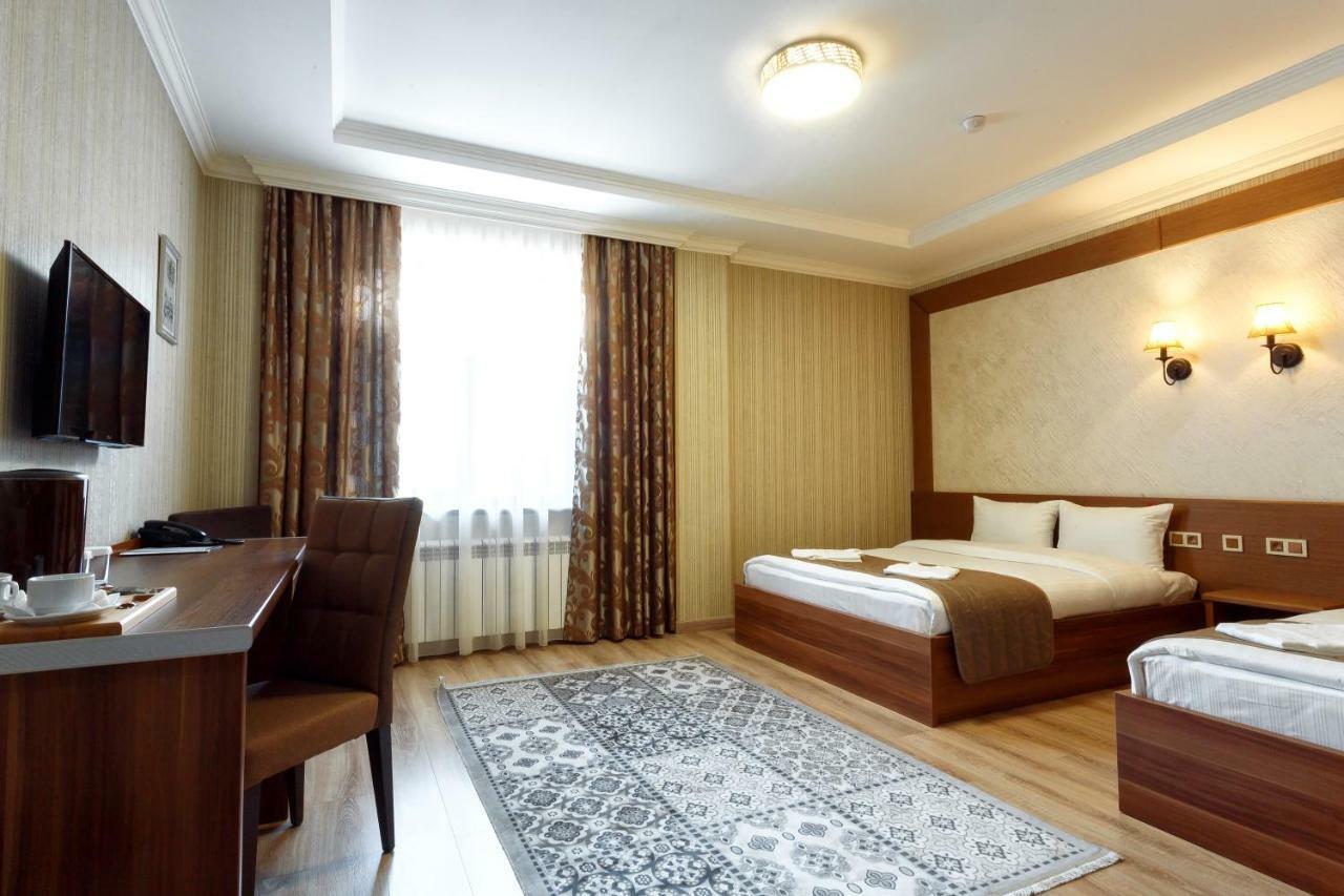 Sacvoyage Hotel Alma-Ata Buitenkant foto